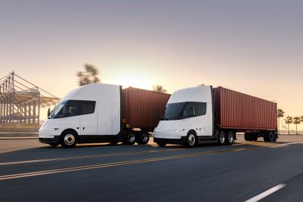 Tesla Semi_ (1)