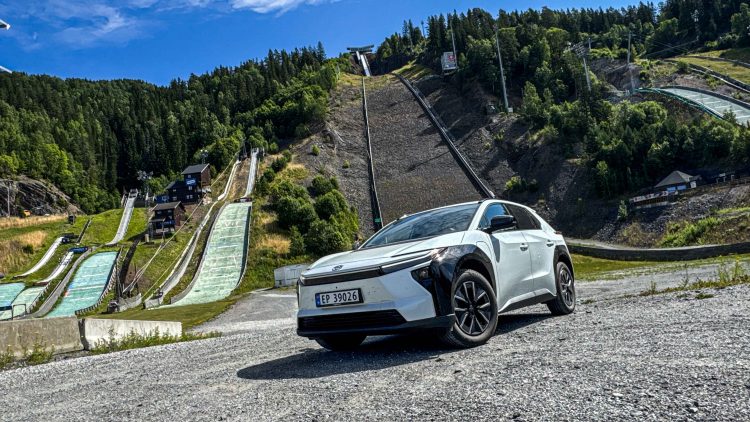 Toyota bZ4X Norway EV-2