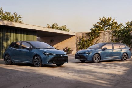 Toyota_Corolla_60th_2026_ (4)