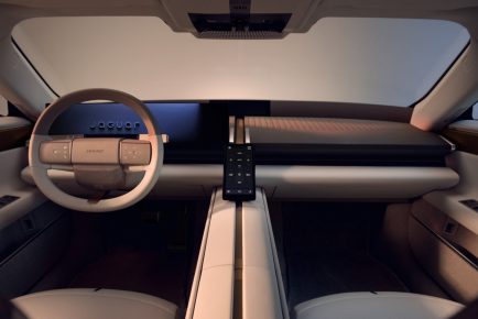 Type01_Front_cabin_16x9