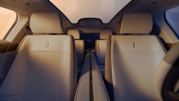 Type01_GL_Front_Seat_16x9