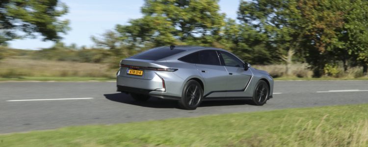 Lexus ES 2026 (33)