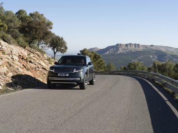 RANGE ROVER ELECTRIC DYNAMIC 02 020926
