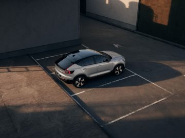 The_New_Volvo_EC40_Exterior_TopBackFromAbove