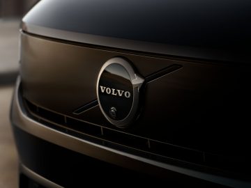 The_New_Volvo_EX40_Exterior_Detail_Ironmark