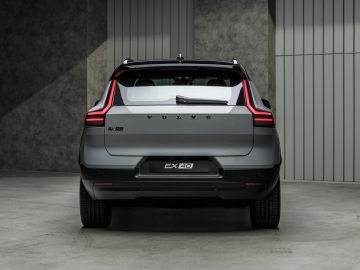 The_New_Volvo_EX40_Studio_Back
