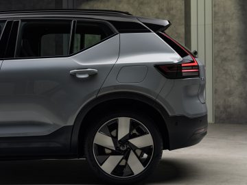 The_New_Volvo_EX40_Studio_Rear_Trim_Closed