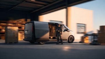 Trafic-Van-E-Tech-electric-3