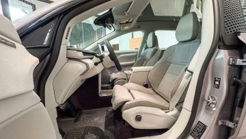 Volvo EX60-13