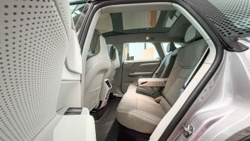 Volvo EX60-14