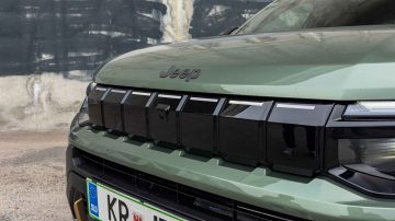 Jeep Avenger-7