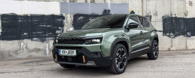 Jeep Avenger-9
