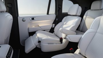 L9CG_Interior02
