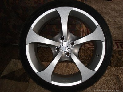 mim_maratea_4x100_205-40-r17.jpg