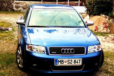 AUDI A4 (1).JPG
