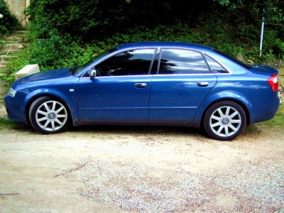 AUDI A4 (3).JPG