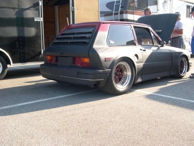 1456-Yugo1.jpg