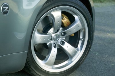 _06-350Z-wheel2.jpeg