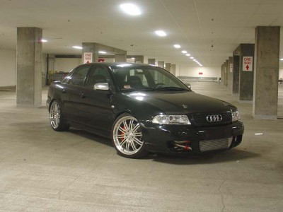 0502_102z+Audi_B5_A4+Front_Passenger_Side_View.jpg
