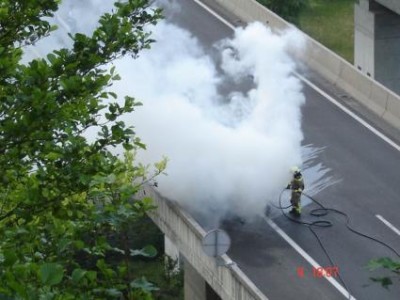 goreče vozilo, viadukt reber 4.6.2007.jpg7.jpg