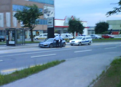 policija spredaj.jpg