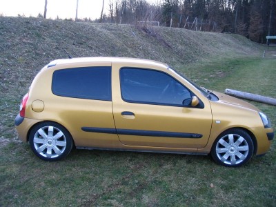 Clio.JPG