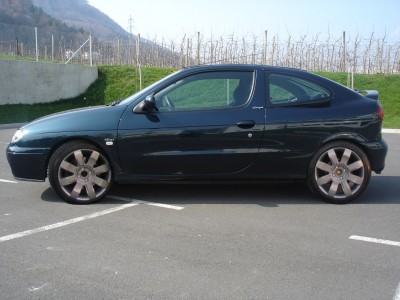 J3LvTfGAE2bS82RW copy.jpg