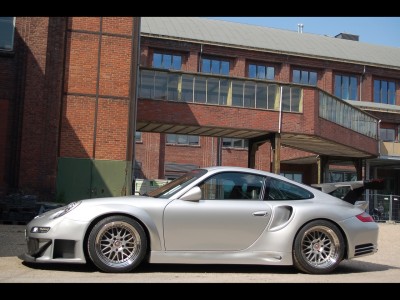 2008-Edo-Competition-Porsche-997-GT2-R-Side.jpg
