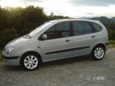 Renault Scenic 1.jpg