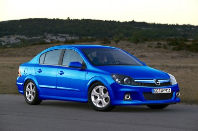 Opel-Astra-Notchback-13 copy.jpg