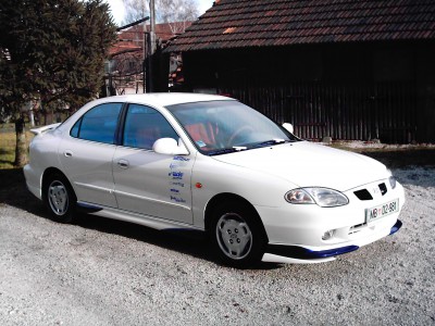 Hyundai lantra 3.jpg