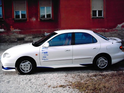 Hyundai lantra 2.jpg