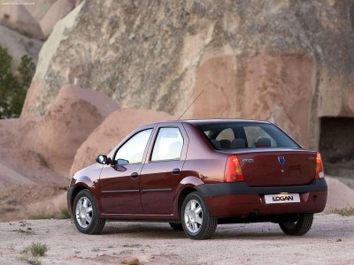 Dacia-Logan_1.6_MPI_2005_1600x1200_wallpaper_24.jpg