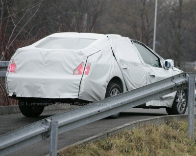 laguna sedan 2.jpg