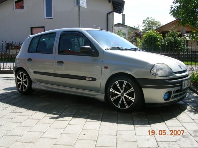 Clio-B&G 002.jpg