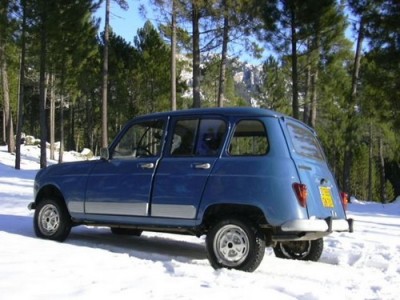 R4 4X4.jpg