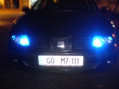led-modre.JPG