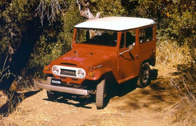 1973 Toyota FJ Cruiser-lg.jpg