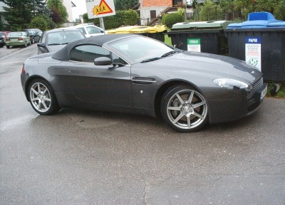 aston martin.jpg