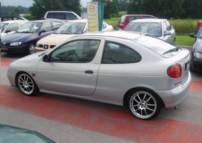 megane1.jpg