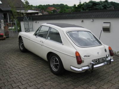 MG B GT 2.jpg