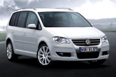 VWTouranRLine1.jpg