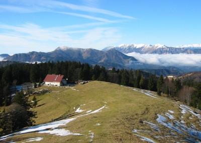blegoš koča.JPG