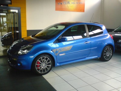 CLIO RS.jpg
