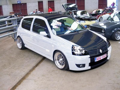 Renault Clio (2).jpg