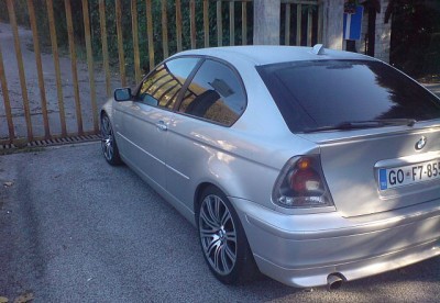 bmw1.jpg