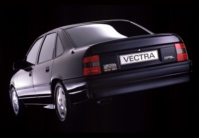 Vectra_A_2000___zadaj.jpg