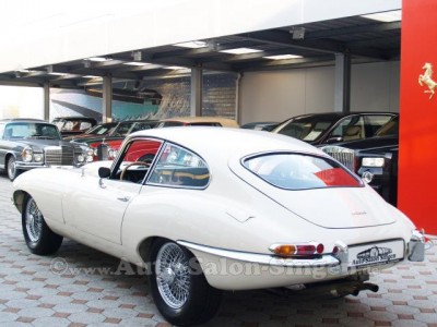 jaguar_e-type_s1_coupe_05610_0012_07_02_07.jpg