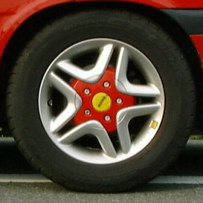 momo ferrari engineering.jpg