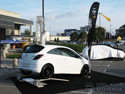 Corsa B&W 002.JPG